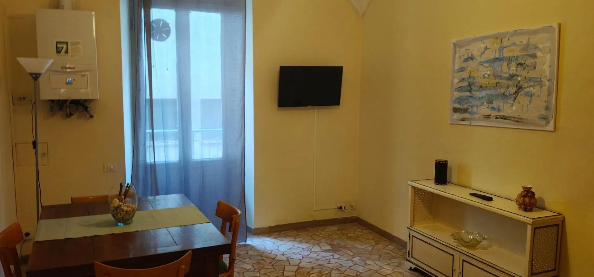 The House Of Painting Apartment Siena