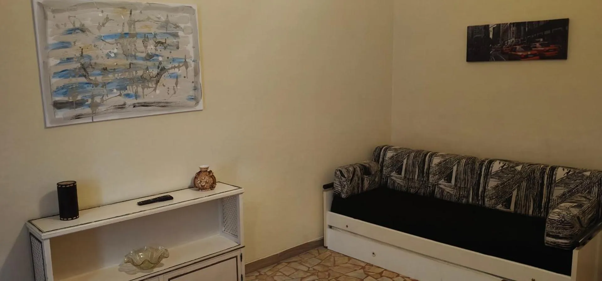 The House Of Painting Apartment Siena 0*,  Italy